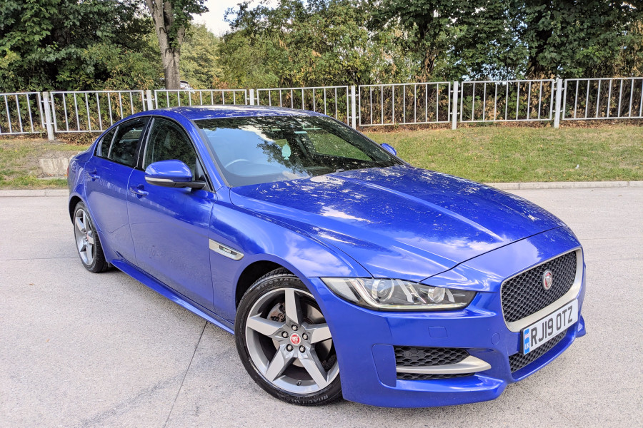 Jaguar XE 